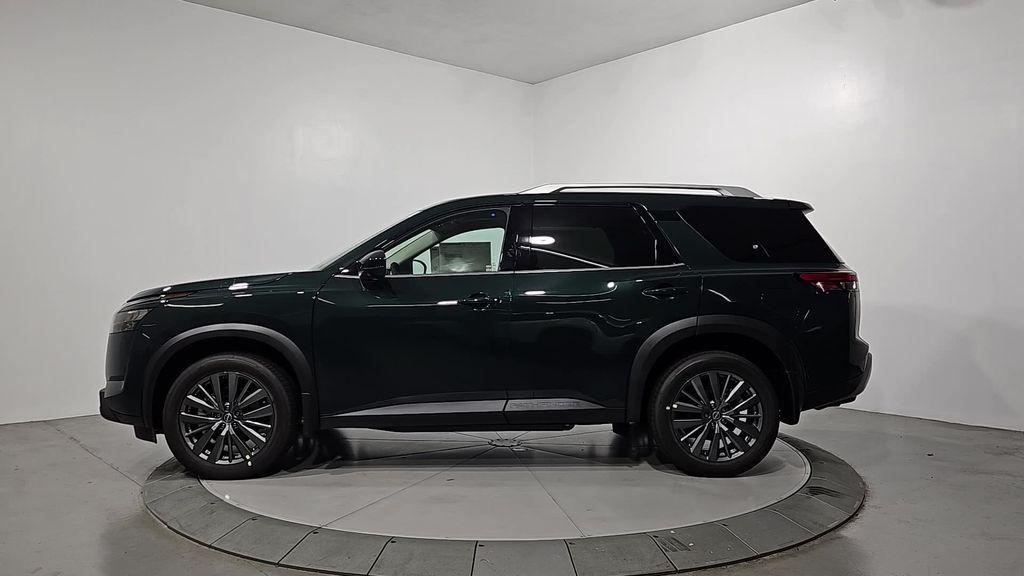 new 2025 Nissan Pathfinder car, priced at $39,881