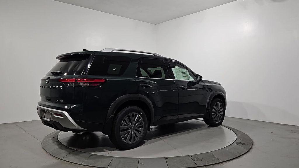 new 2025 Nissan Pathfinder car, priced at $39,881