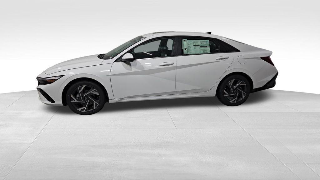 new 2025 Hyundai ELANTRA HEV car, priced at $29,112