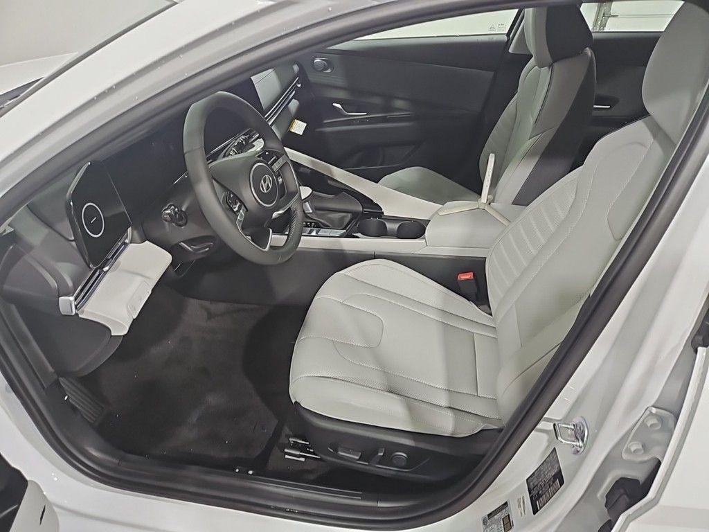 new 2025 Hyundai ELANTRA HEV car, priced at $29,112