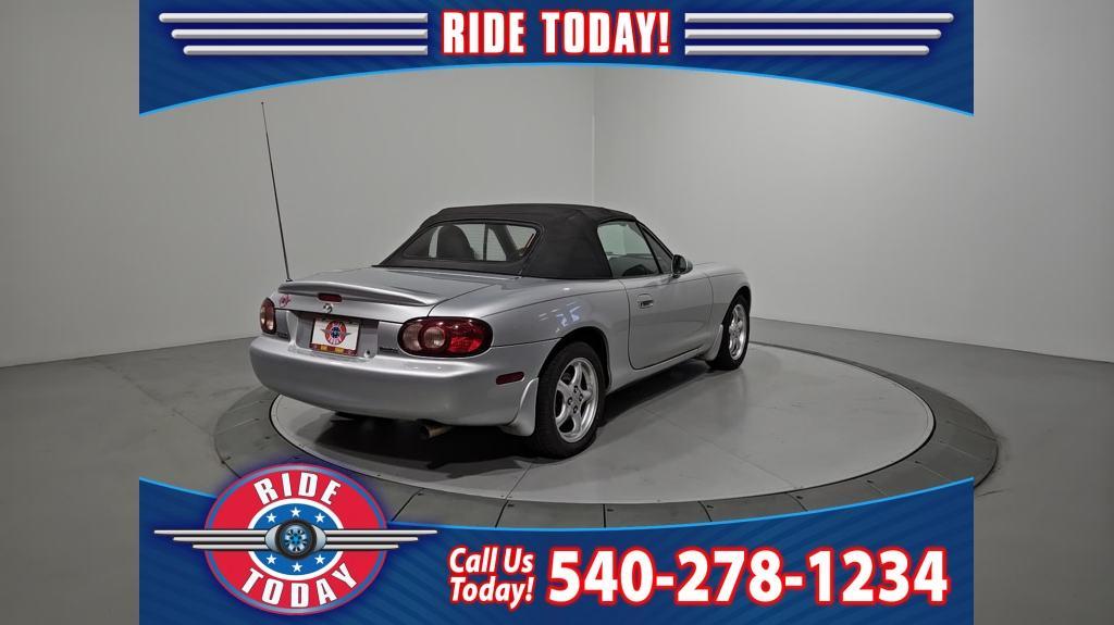 used 2002 Mazda MX-5 Miata car, priced at $7,942