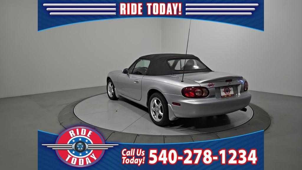 used 2002 Mazda MX-5 Miata car, priced at $7,942