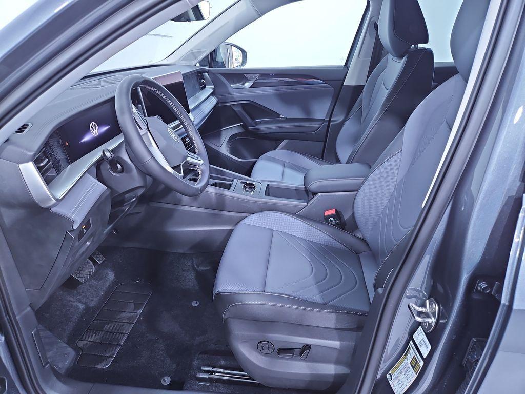 new 2025 Volkswagen Tiguan car, priced at $34,336