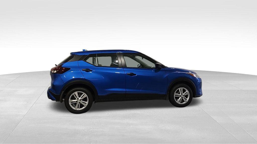 new 2025 Nissan Kicks Play car, priced at $21,979
