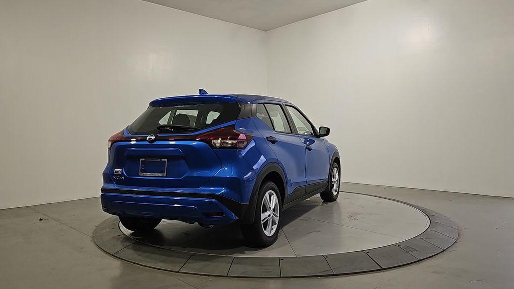 new 2025 Nissan Kicks Play car, priced at $21,979