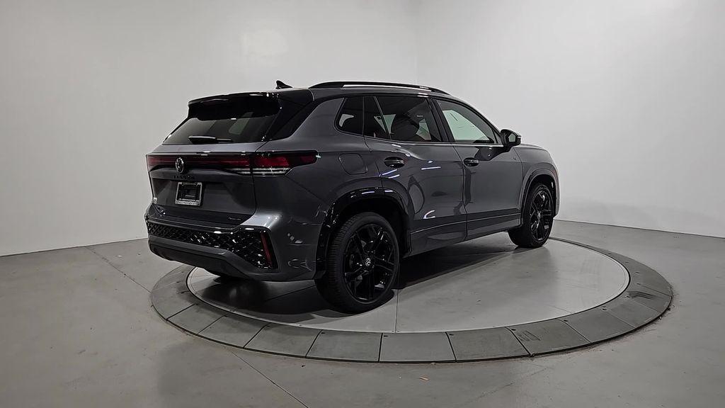 new 2025 Volkswagen Tiguan car, priced at $37,247