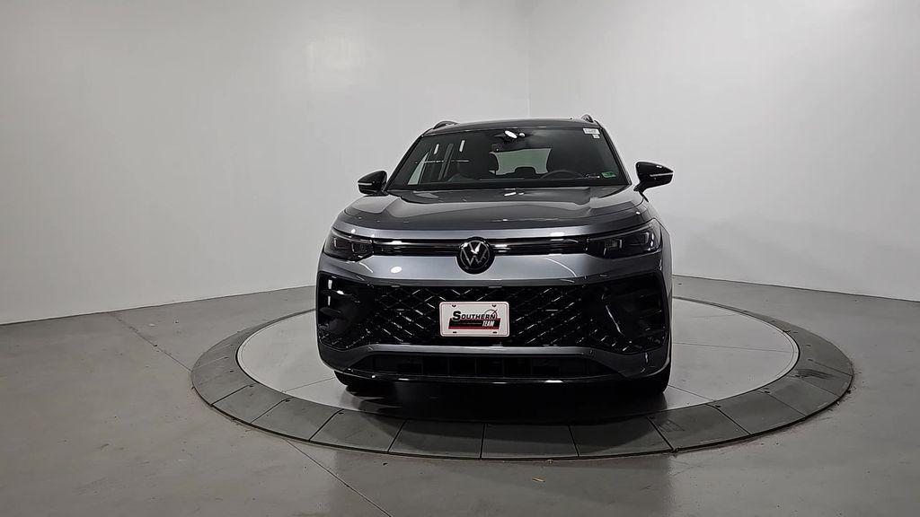 new 2025 Volkswagen Tiguan car, priced at $37,247