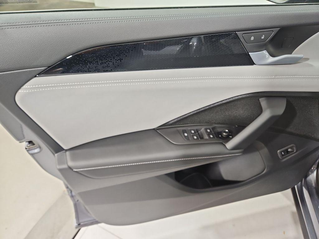 new 2025 Volkswagen Tiguan car, priced at $37,247