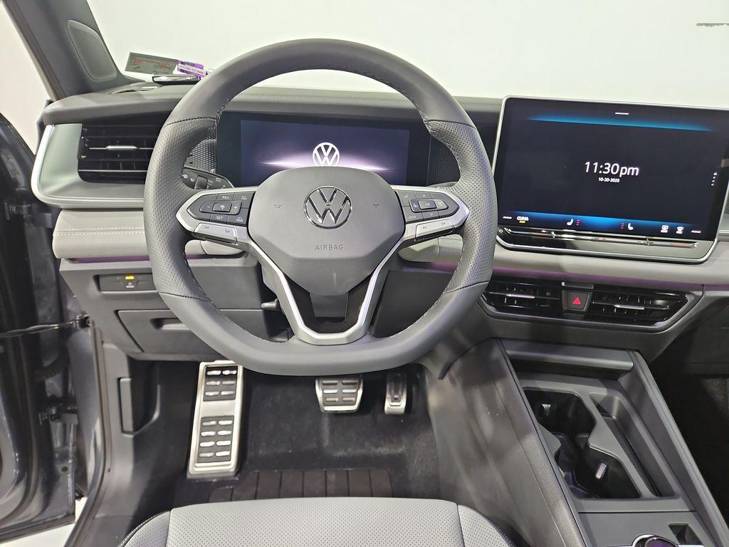 new 2025 Volkswagen Tiguan car, priced at $37,247