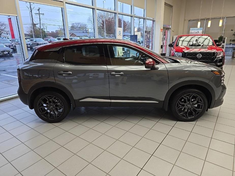 new 2025 Nissan Kicks car, priced at $30,118