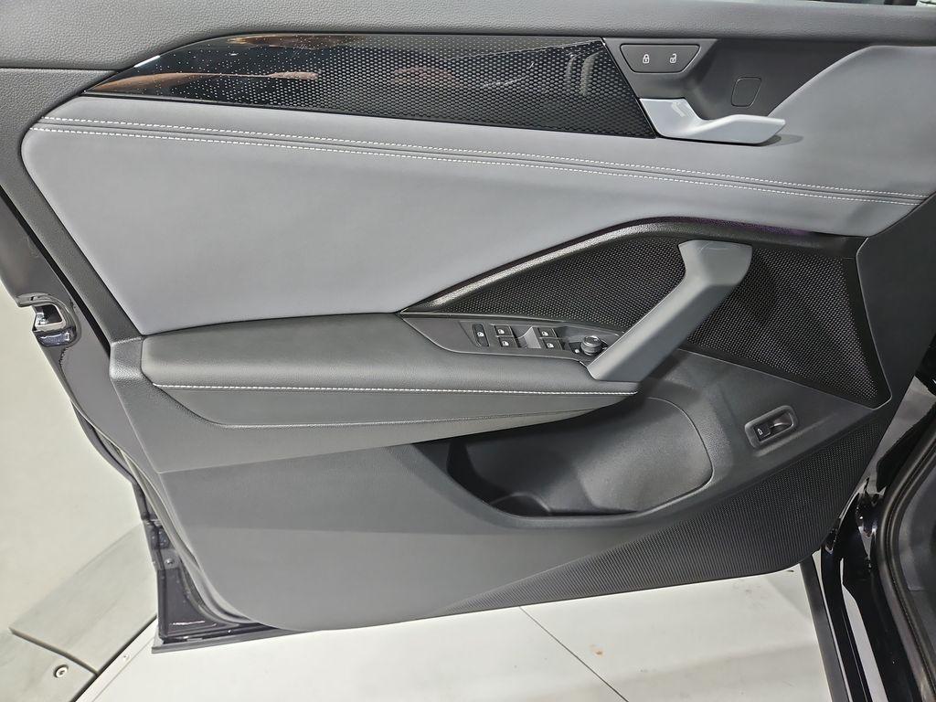 new 2025 Volkswagen Tiguan car, priced at $33,280