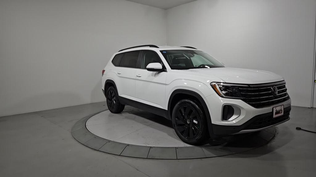 new 2024 Volkswagen Atlas car, priced at $43,220