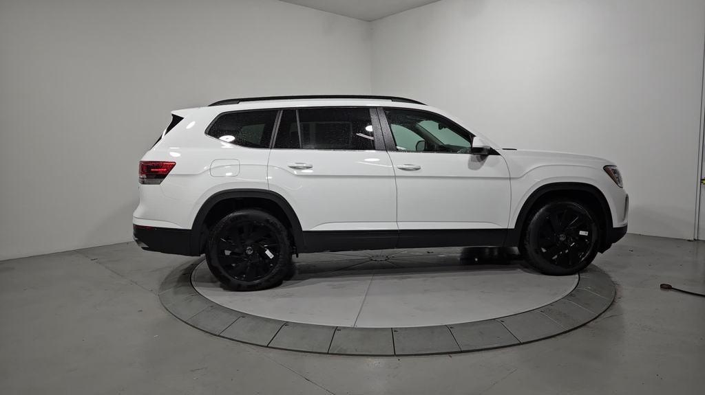 new 2024 Volkswagen Atlas car, priced at $43,220