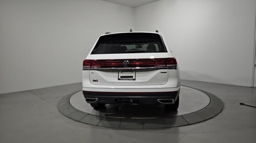 new 2024 Volkswagen Atlas car, priced at $43,220