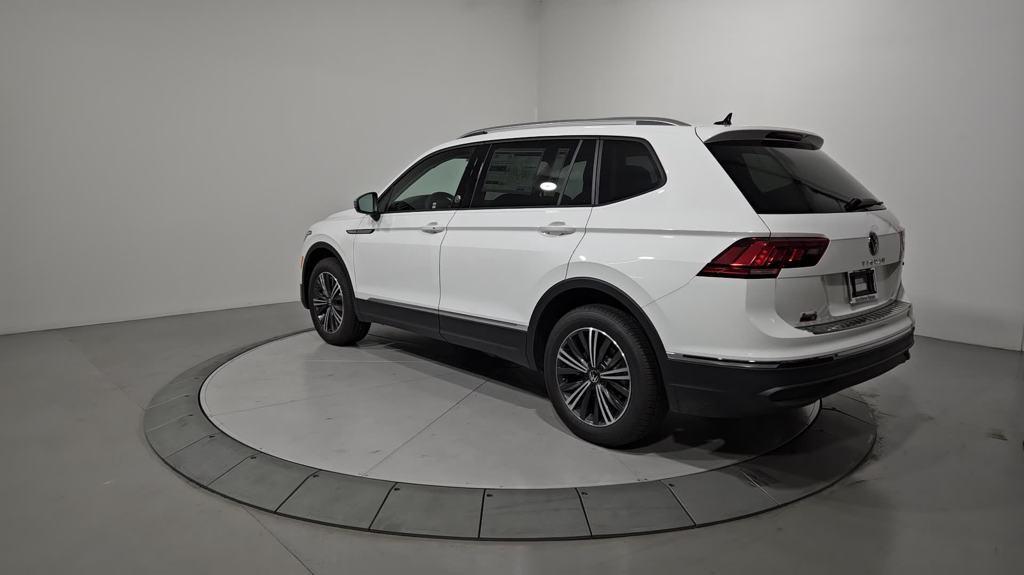 new 2024 Volkswagen Tiguan car, priced at $32,276