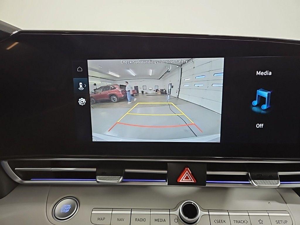 new 2025 Hyundai ELANTRA HEV car, priced at $29,589