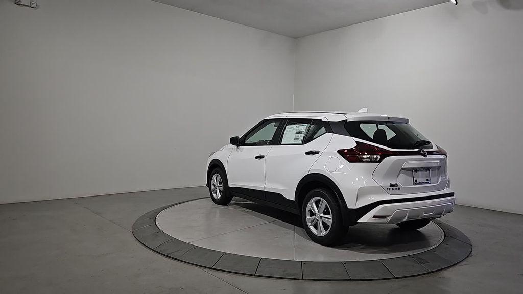 new 2025 Nissan Kicks Play car, priced at $21,979