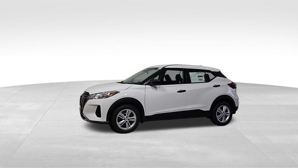 new 2025 Nissan Kicks Play car, priced at $22,679
