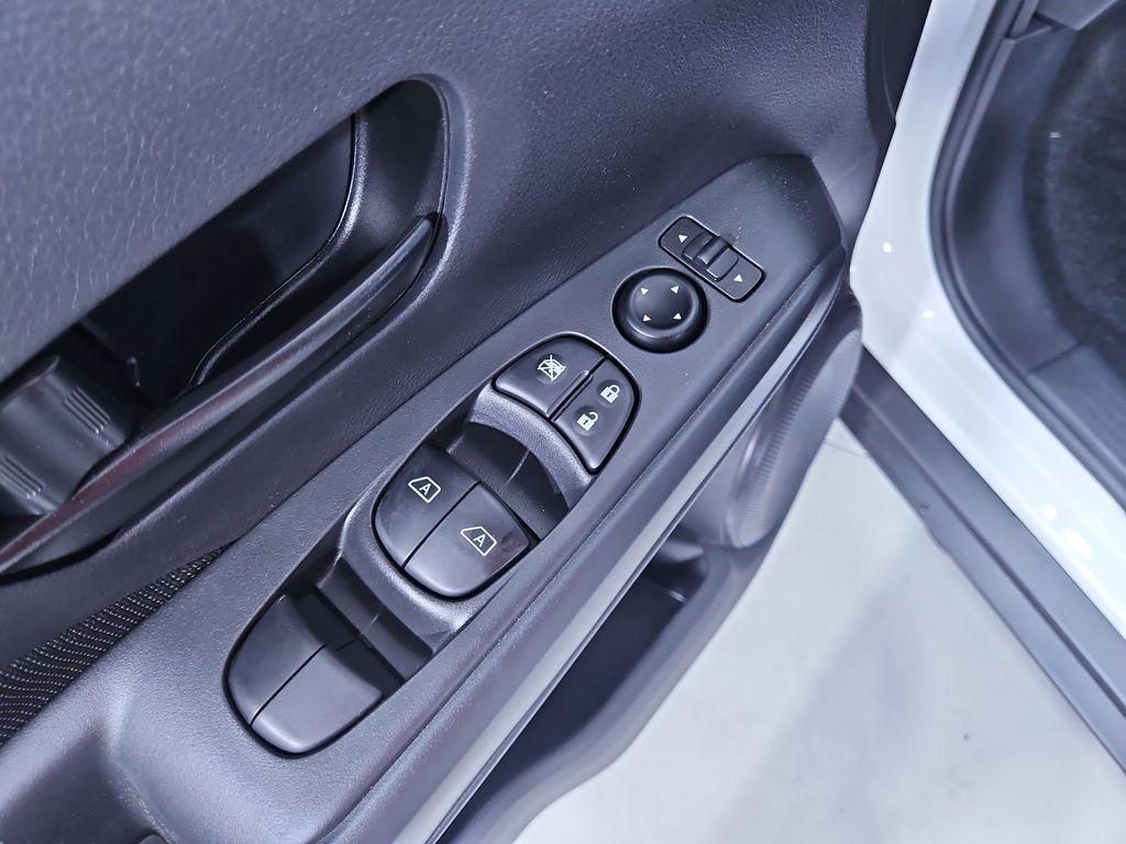 new 2025 Nissan Kicks Play car, priced at $22,679