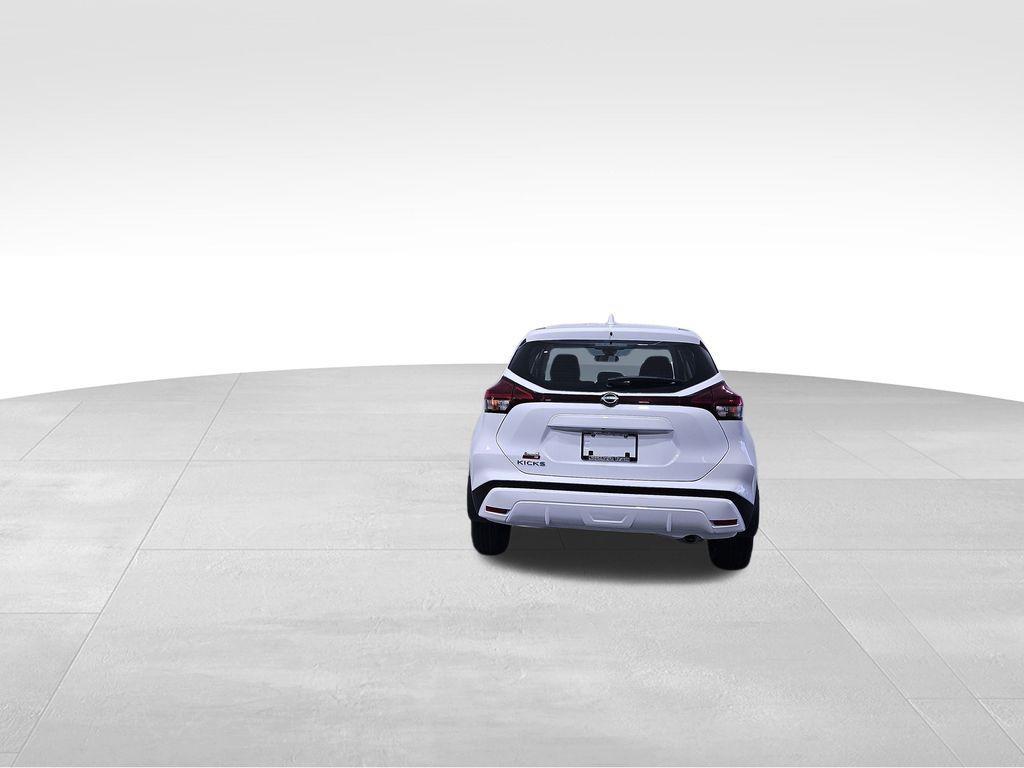new 2025 Nissan Kicks Play car, priced at $22,679