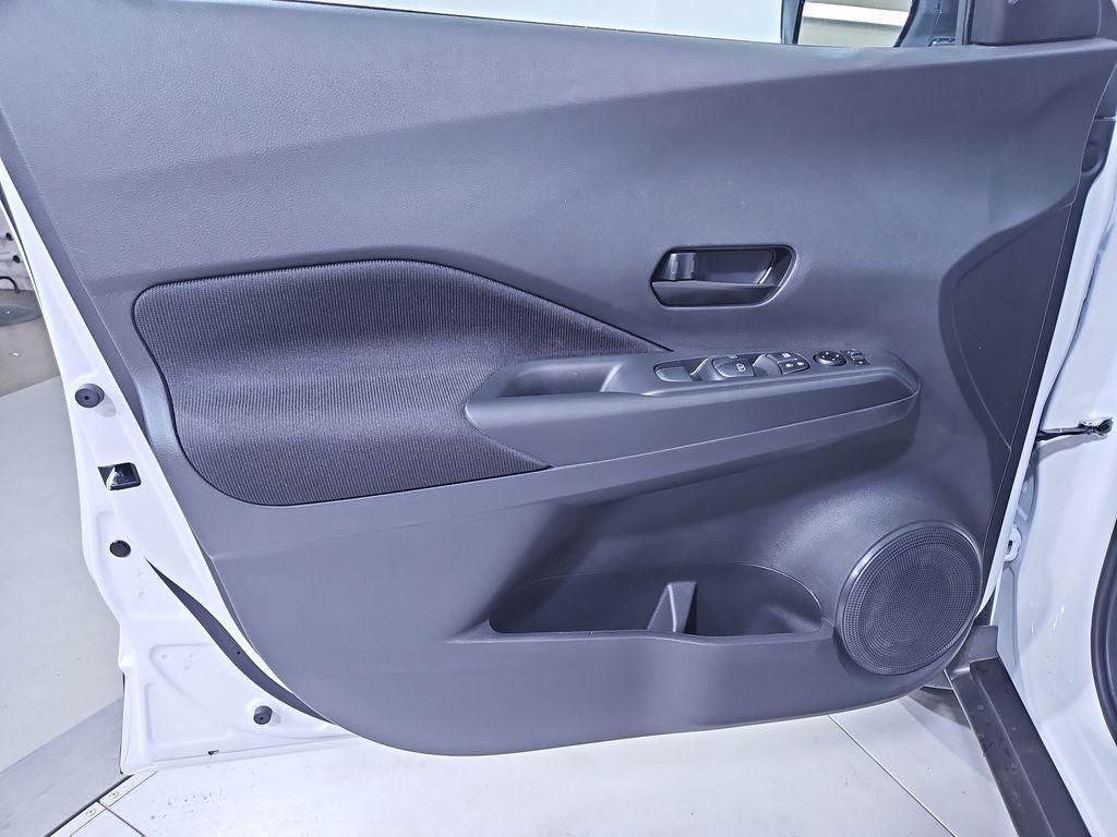 new 2025 Nissan Kicks Play car, priced at $22,679