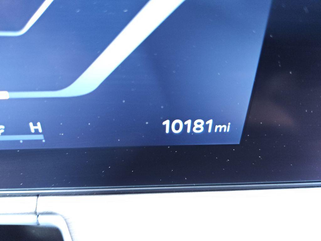 used 2024 Kia Sorento car, priced at $37,963