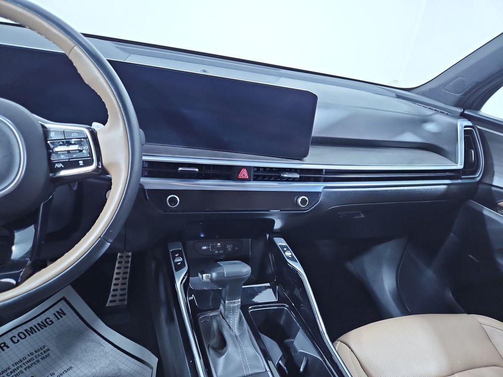 used 2024 Kia Sorento car, priced at $37,963