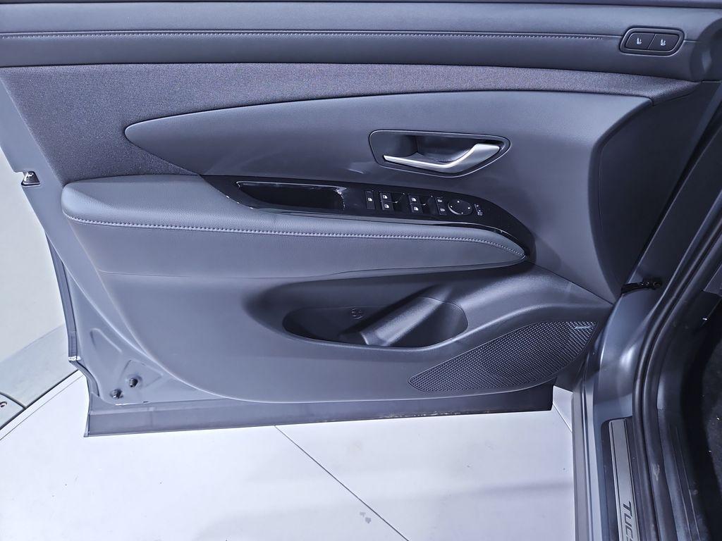 new 2025 Hyundai Tucson car, priced at $39,724