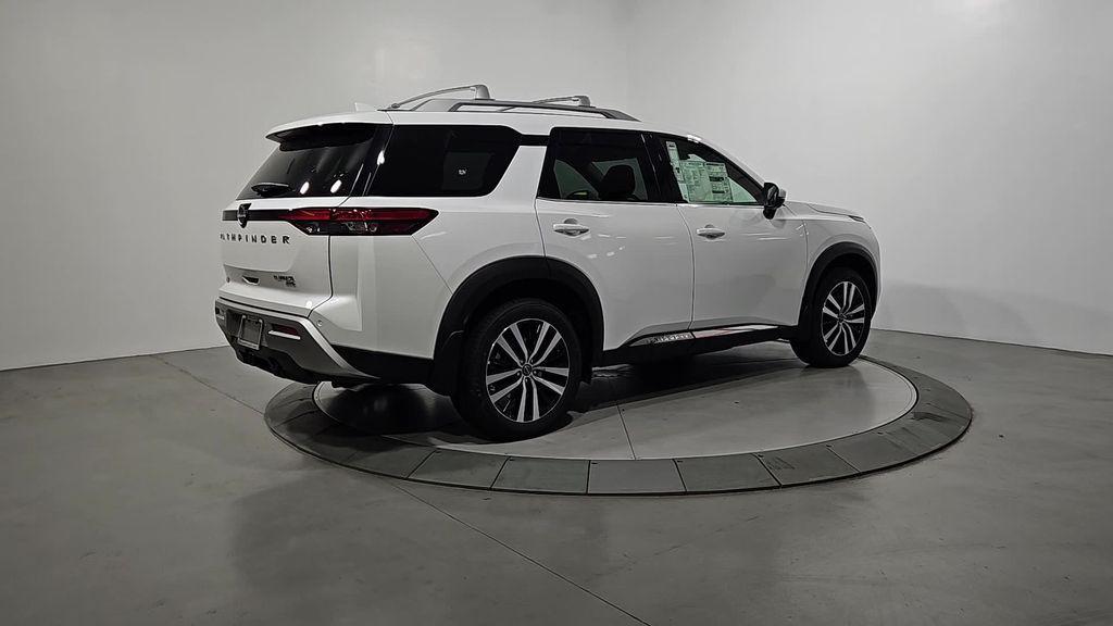 new 2025 Nissan Pathfinder car, priced at $44,000