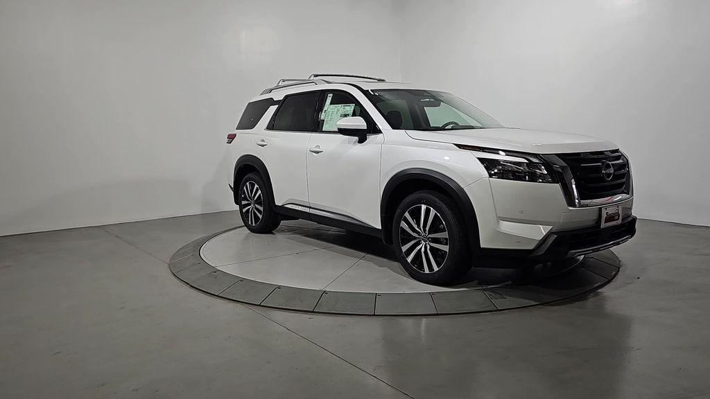 new 2025 Nissan Pathfinder car, priced at $44,000