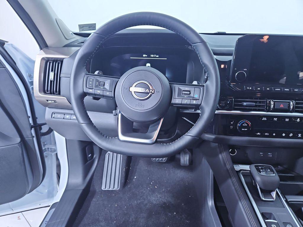 new 2025 Nissan Pathfinder car, priced at $44,000