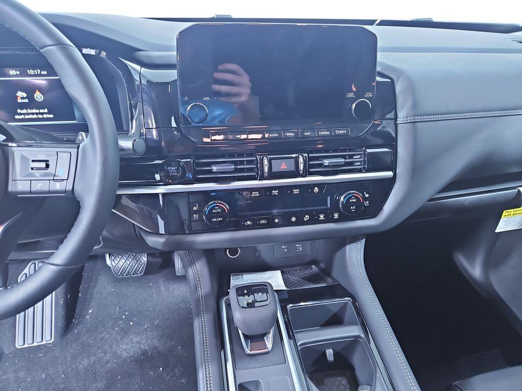 new 2025 Nissan Pathfinder car, priced at $44,000