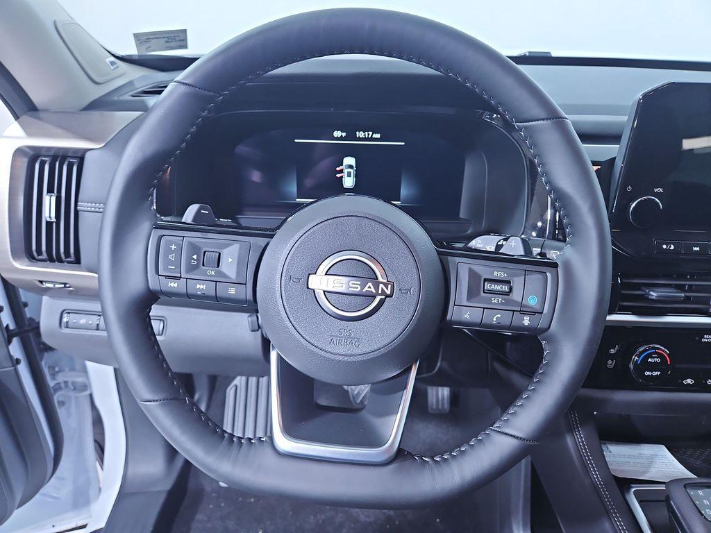 new 2025 Nissan Pathfinder car, priced at $44,000