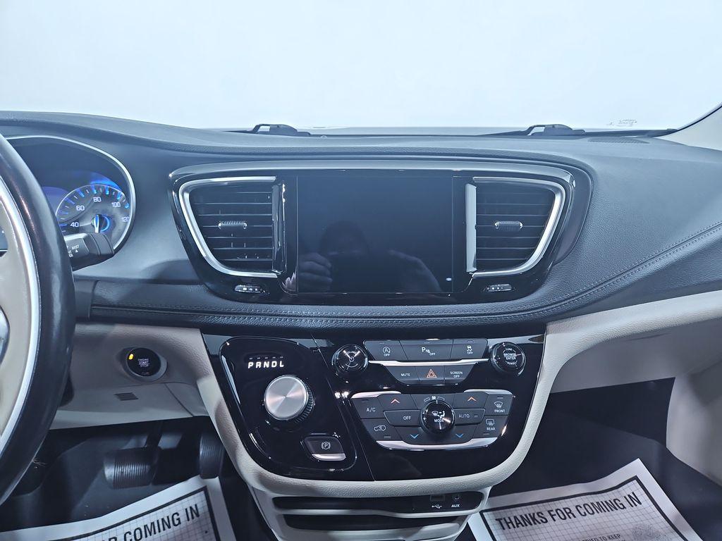 used 2020 Chrysler Pacifica car, priced at $20,989