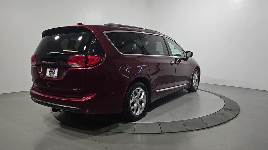 used 2020 Chrysler Pacifica car, priced at $20,989