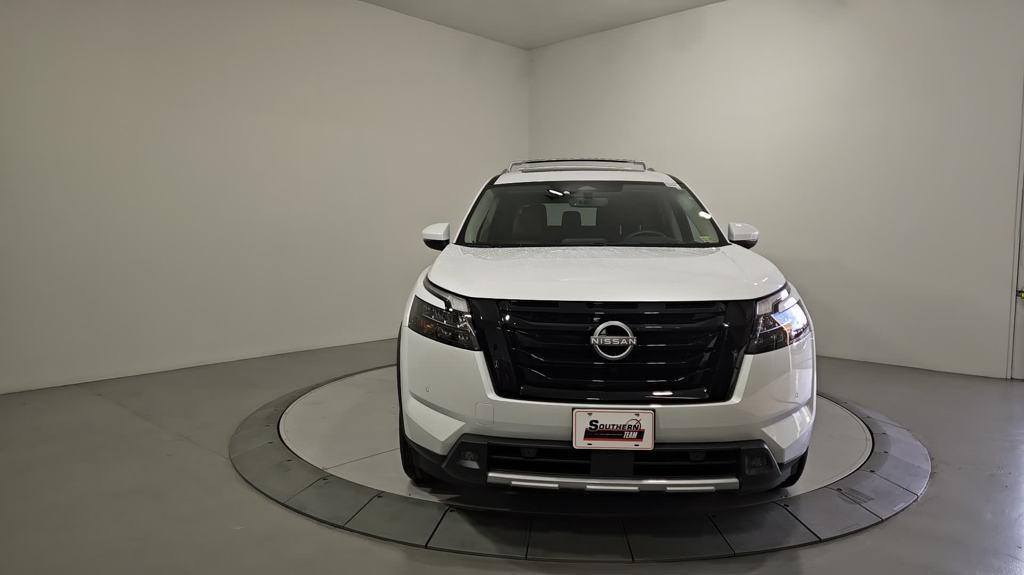 new 2025 Nissan Pathfinder car, priced at $56,325