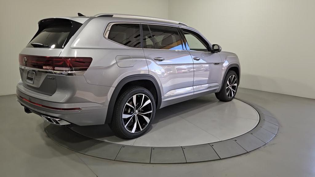 new 2025 Volkswagen Atlas car, priced at $53,736