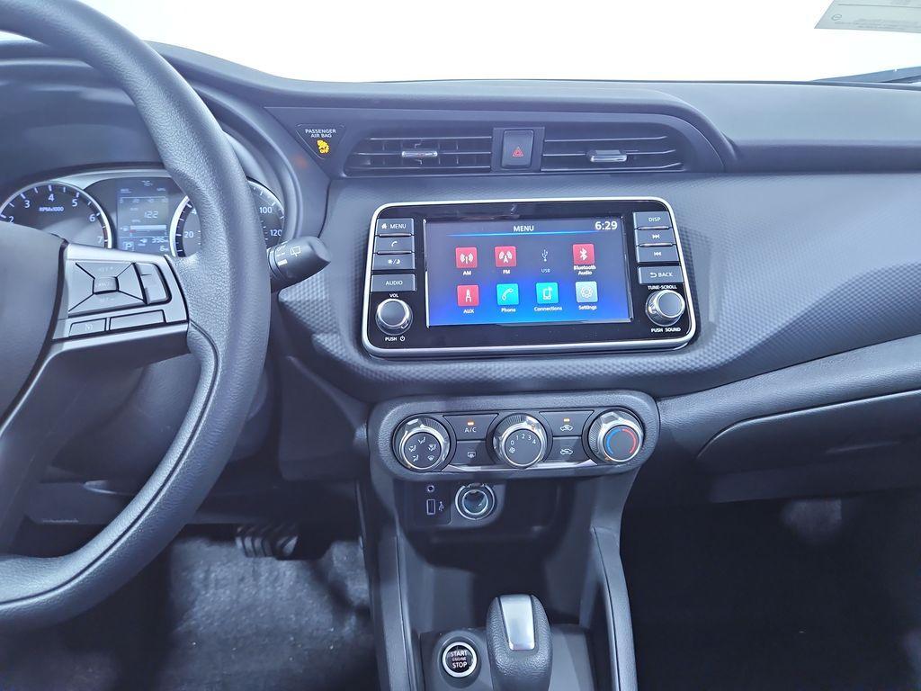 new 2025 Nissan Kicks Play car, priced at $21,828