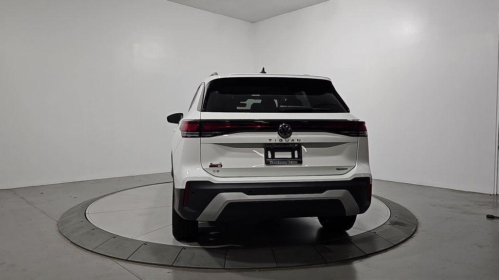 new 2025 Volkswagen Tiguan car, priced at $35,111