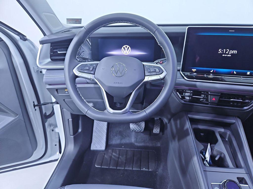 new 2025 Volkswagen Tiguan car, priced at $35,111