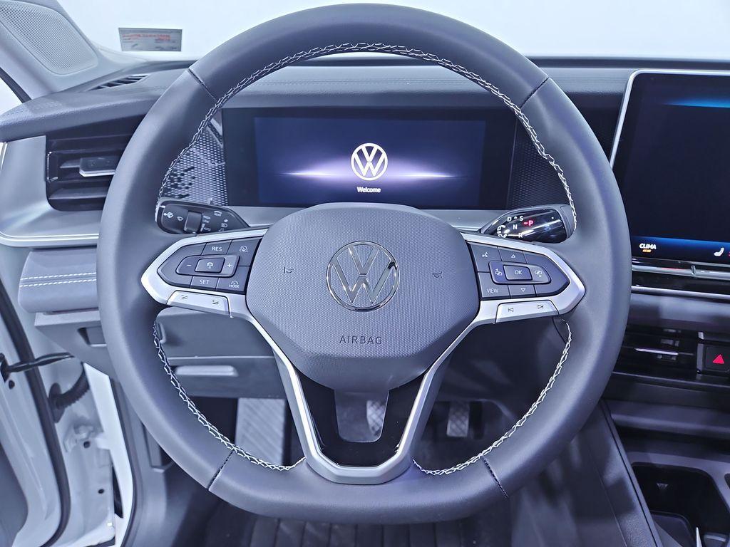 new 2025 Volkswagen Tiguan car, priced at $35,111