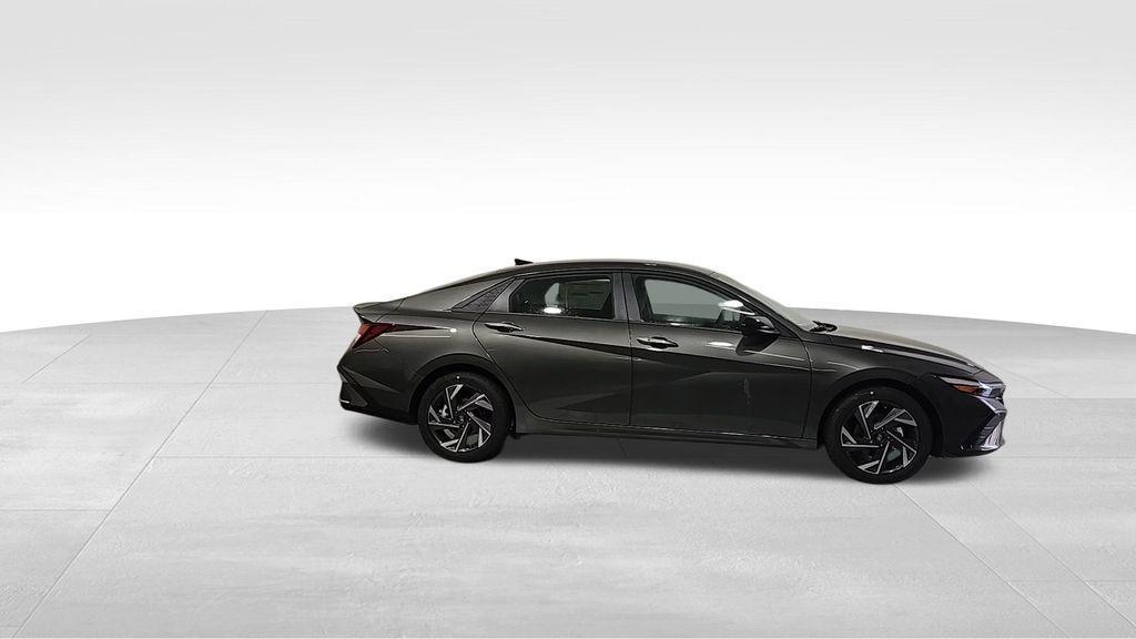 new 2025 Hyundai Elantra car, priced at $23,409