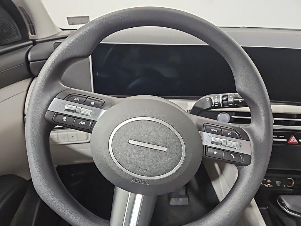 new 2025 Hyundai Tucson car, priced at $31,179