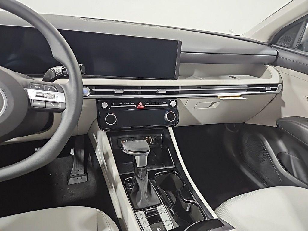 new 2025 Hyundai Tucson car, priced at $31,179