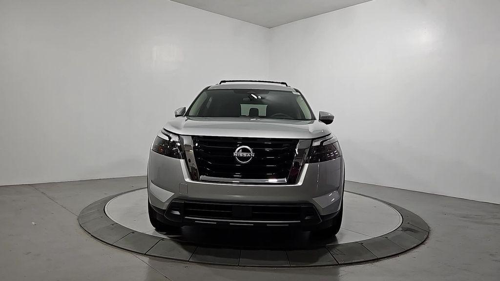 new 2025 Nissan Pathfinder car, priced at $36,493