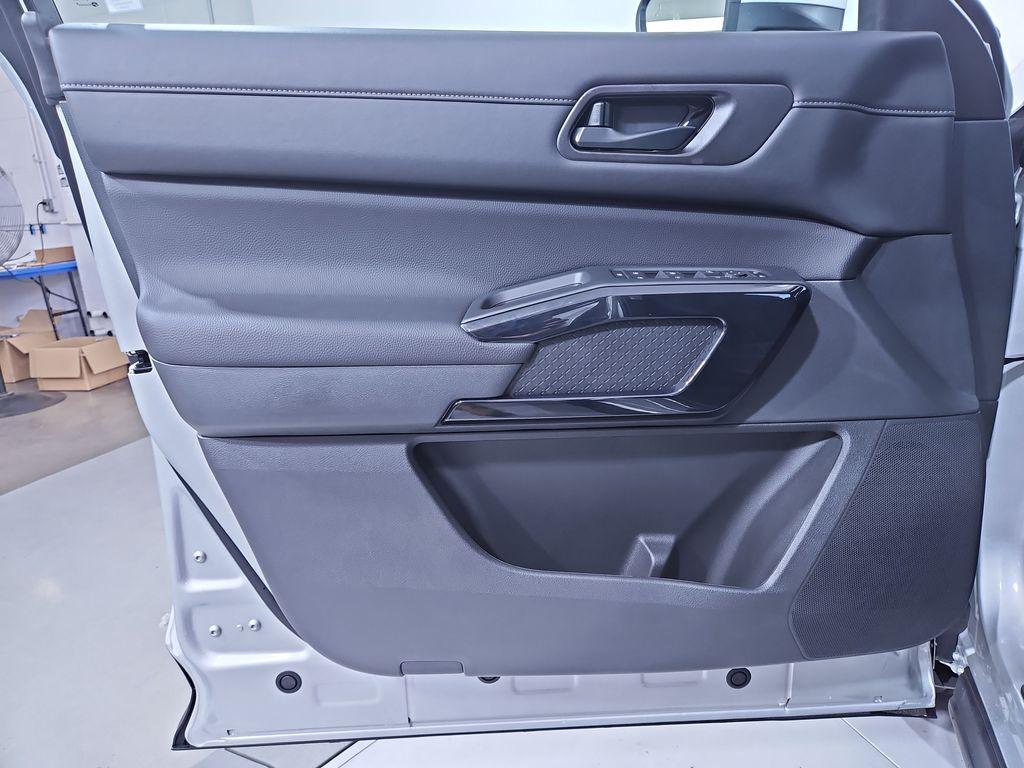 new 2025 Nissan Pathfinder car, priced at $36,493
