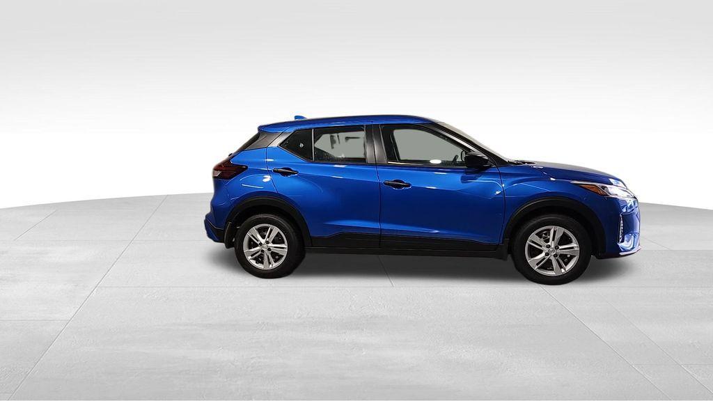new 2025 Nissan Kicks Play car, priced at $22,679