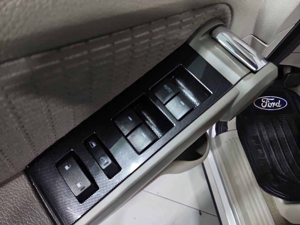 used 2006 Ford Explorer car, priced at $8,900