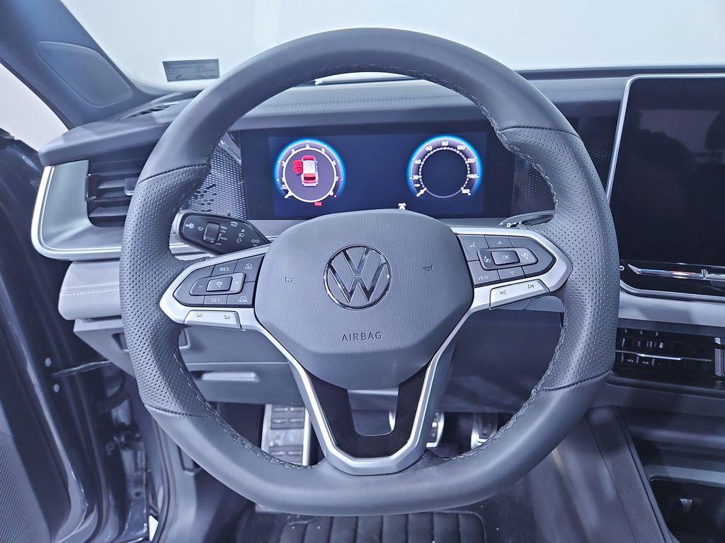 new 2025 Volkswagen Tiguan car, priced at $39,486