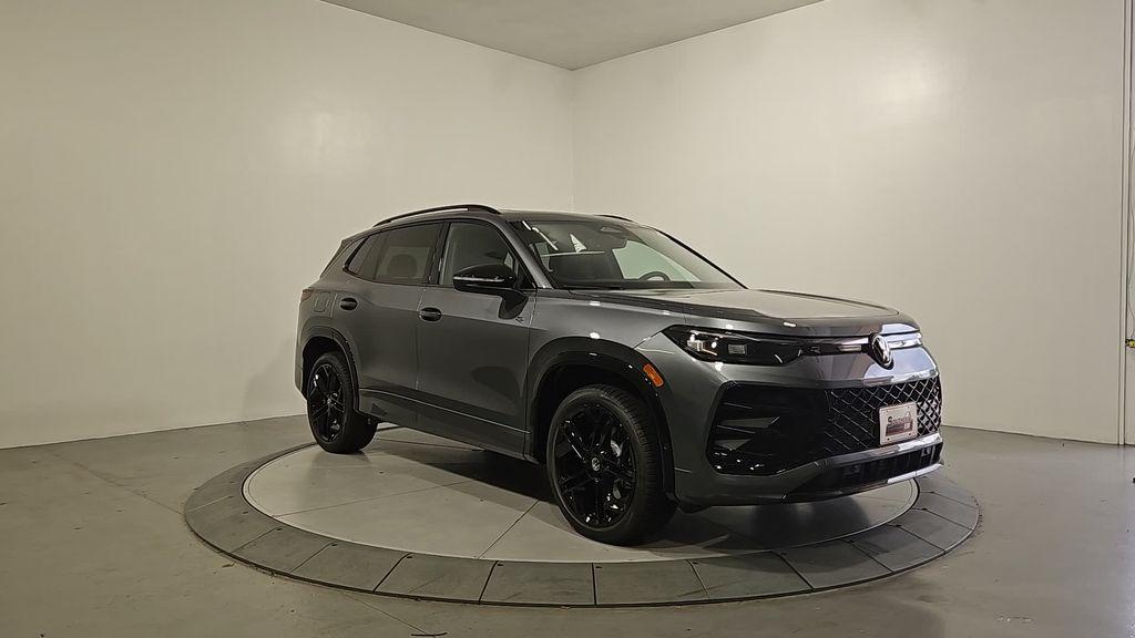 new 2025 Volkswagen Tiguan car, priced at $37,395
